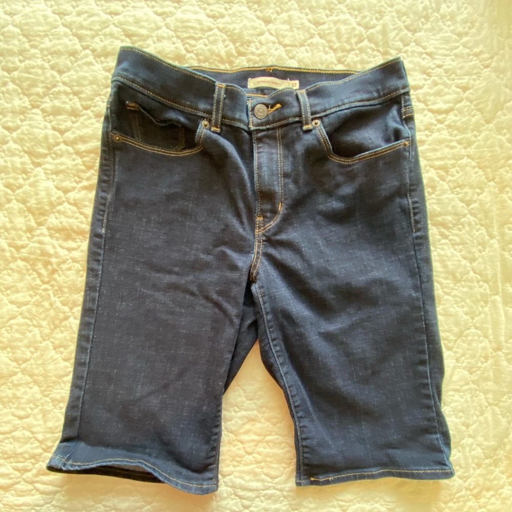 Women’s Levi’s Bermuda Shorts Size 27 Denim